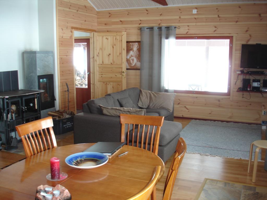 Aamuruskon Ukkola Cottage Sirkkakoski Chambre photo