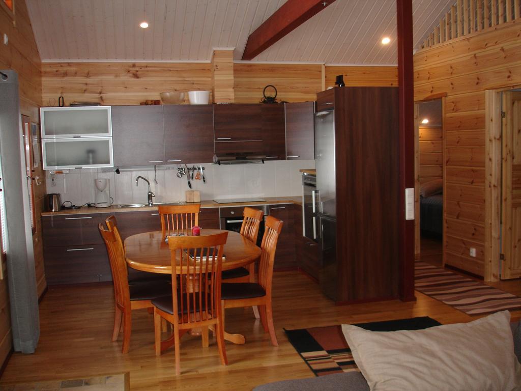 Aamuruskon Ukkola Cottage Sirkkakoski Extérieur photo